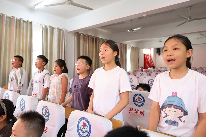 相山周刊配图，乡村小学飘起朗诵声(分离图(3684332)-20250806095415_副本.jpg